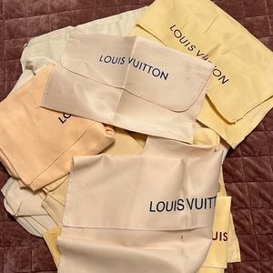 Lot of dust bags